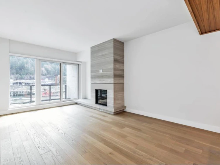 205-6707 Nelson Avenue, West Vancouver, BC, V7W 0A4 - 2