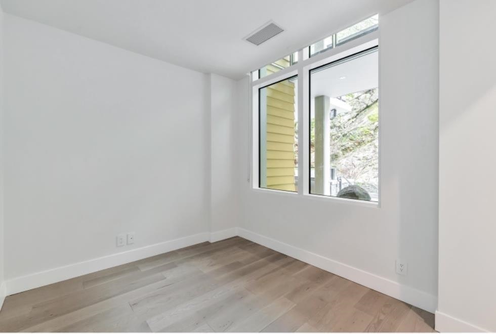 205-6707 Nelson Avenue, West Vancouver, BC, V7W 0A4 - 8
