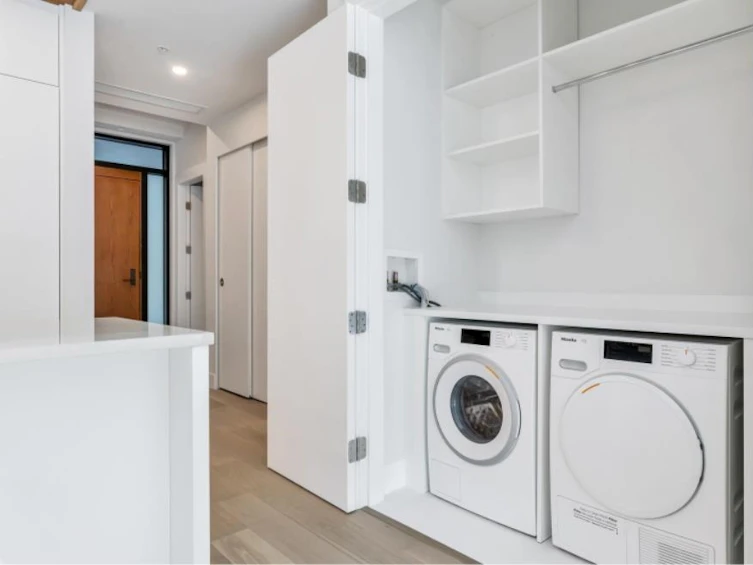205-6707 Nelson Avenue, West Vancouver, BC, V7W 0A4 - 12