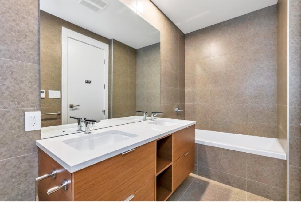 205-6707 Nelson Avenue, West Vancouver, BC, V7W 0A4 - 10