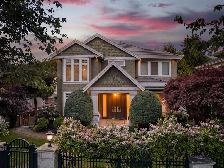 2155 W 37th Avenue, Vancouver, BC, V6M 1N9