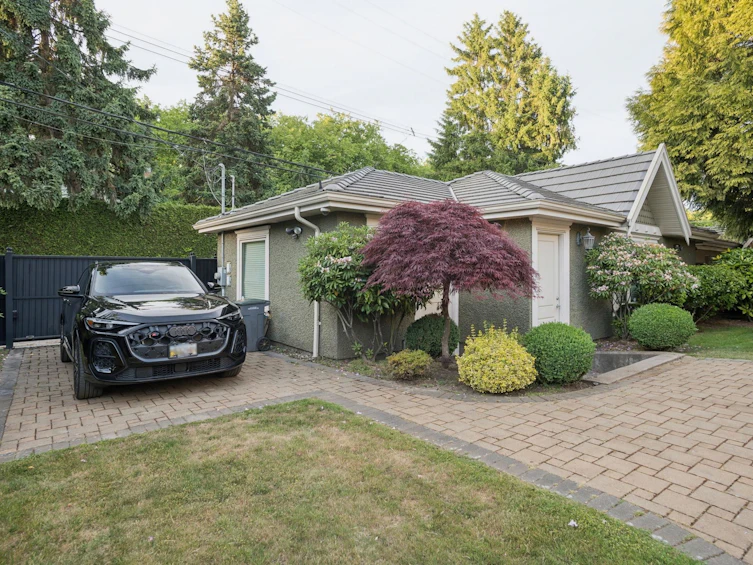 2155 W 37th Avenue, Vancouver, BC, V6M 1N9 - 34