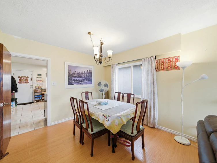 5679 Clinton Street, Burnaby, BC, V5J 2M2 - 24