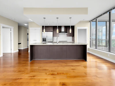2902-7088 18th Avenue - 3