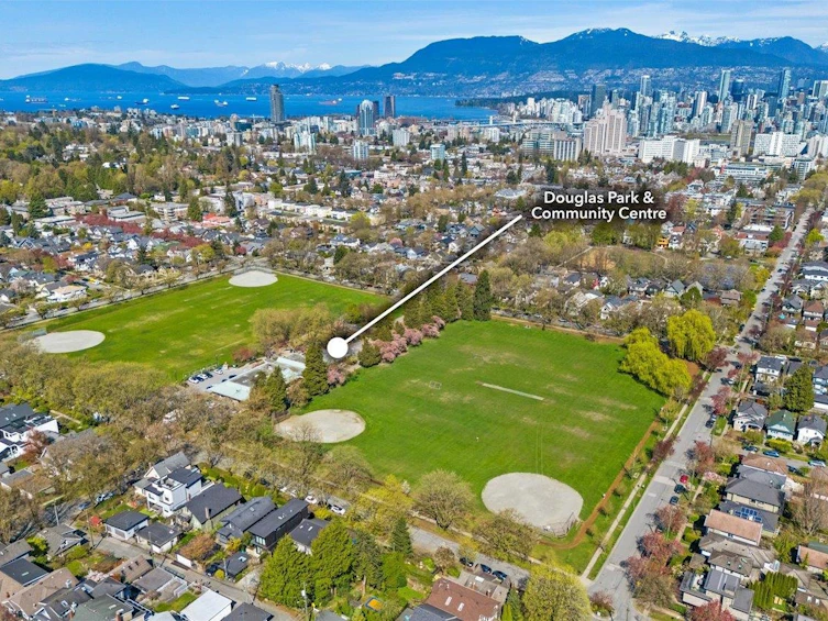 706 W 24th Avenue, Vancouver, BC, V5Z 2B8 - 34
