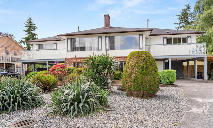10151 Rosedene Crescent