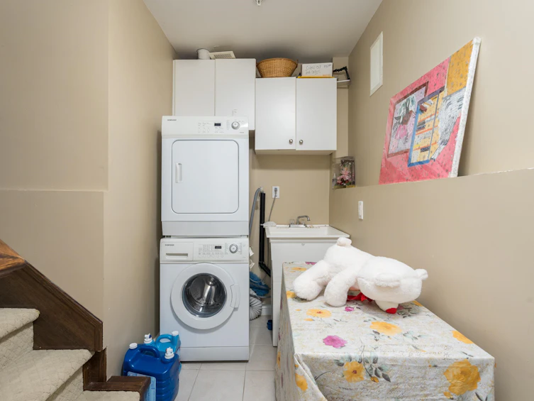 36 E 54 Avenue, Vancouver, BC, V5X 1N4 - 26