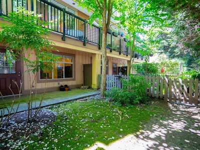 25-15151 34 Avenue - 2