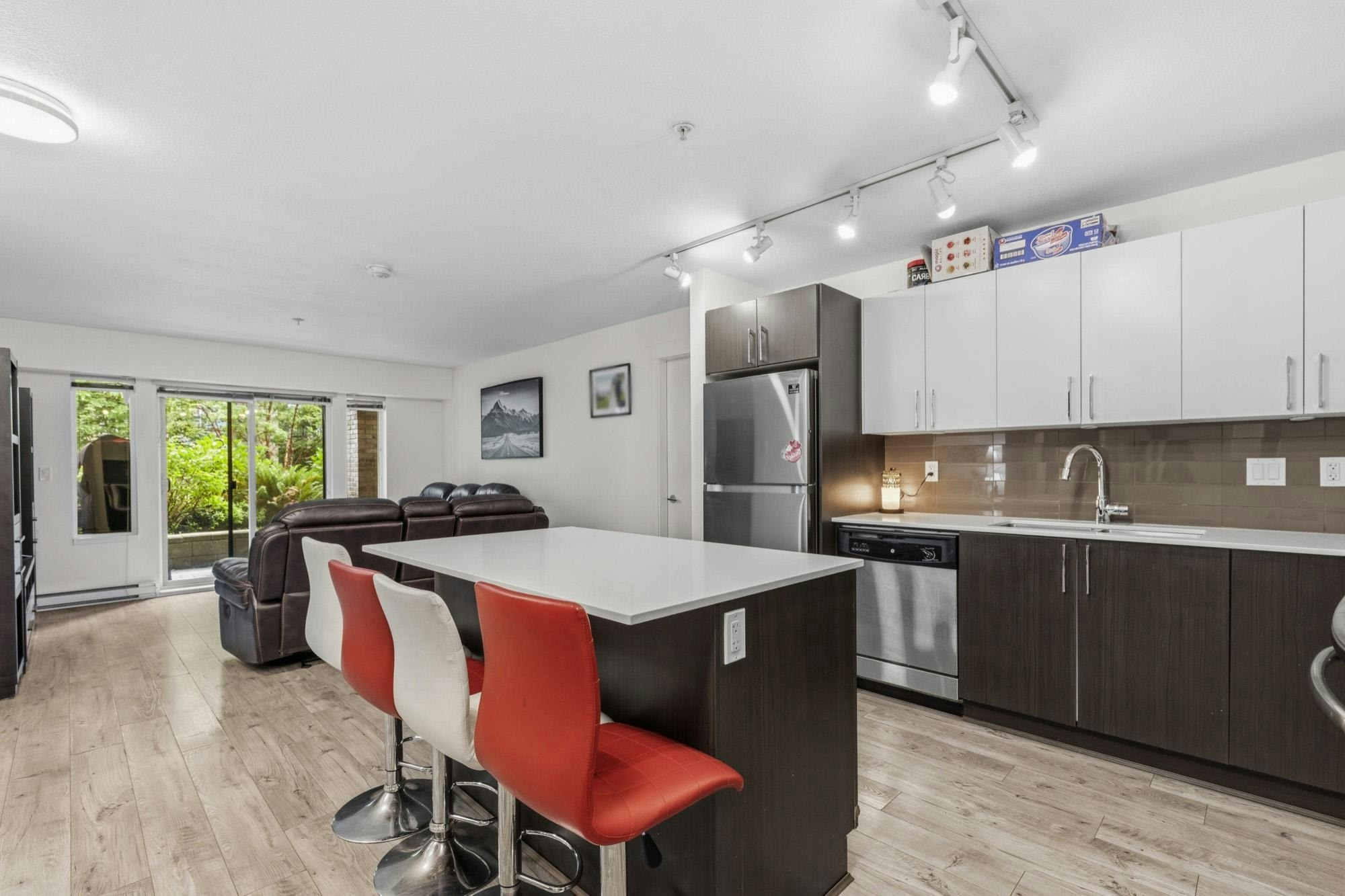 206-8695 160 Street, Surrey, BC, V4N 6L6