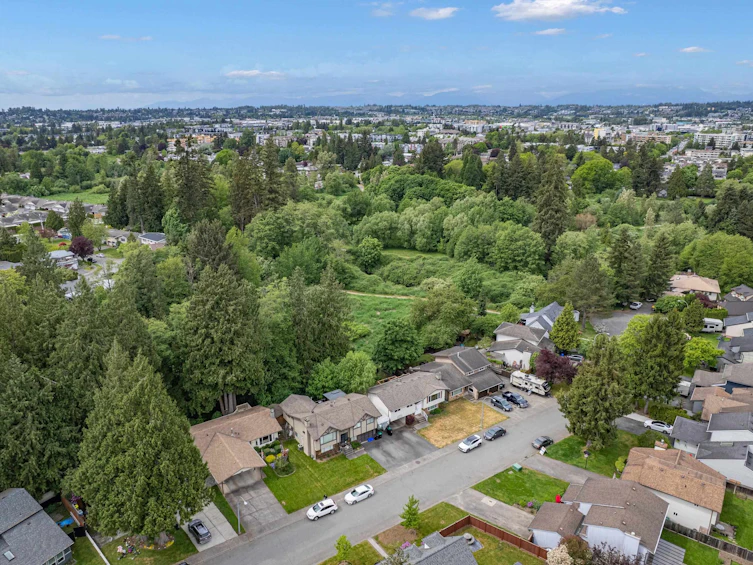 5015 204 Street, Langley, BC, V3A 7J9 - 32