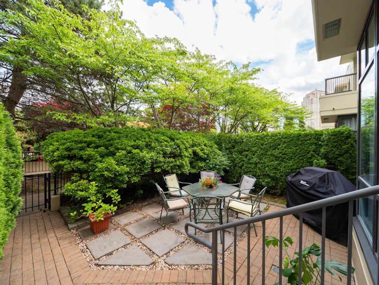 8-4333 Central Boulevard, Burnaby, BC, V5H 4W8 - 12
