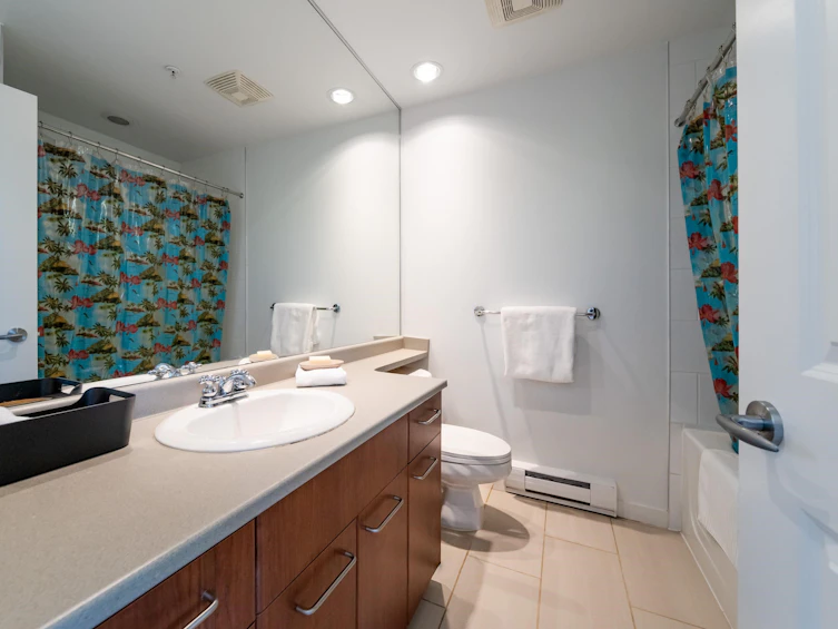 8-4333 Central Boulevard, Burnaby, BC, V5H 4W8 - 21