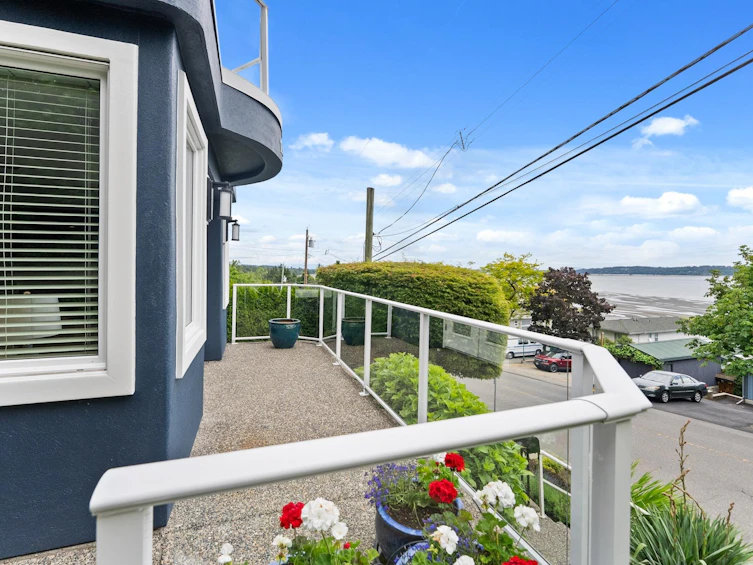 15507 Columbia Avenue, Surrey, BC, V4B 1K5 - 38