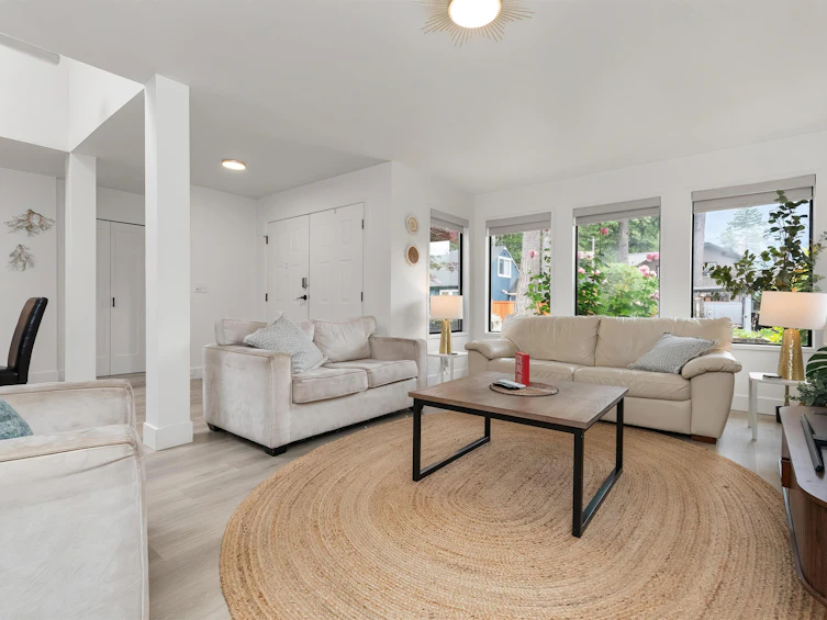 372 Cedar Street, Cultus Lake, BC, V2R 4Z1 - 10