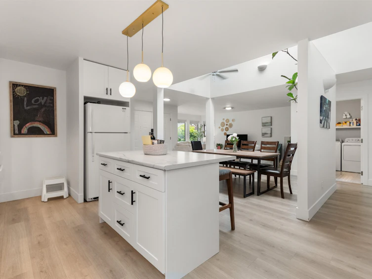 372 Cedar Street, Cultus Lake, BC, V2R 4Z1 - 7