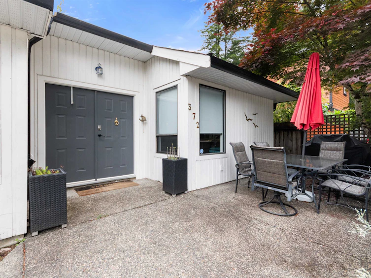 372 Cedar Street, Cultus Lake, BC, V2R 4Z1 - 2