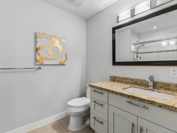 207-116 W 23rd Street, North Vancouver, BC, V7M 2A9 - 17