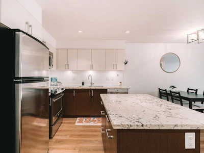 303-85 Eighth Avenue - 3