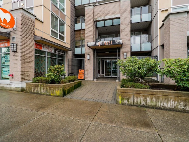 303-85 Eighth Avenue, New Westminster, BC, V3L 0E9 - 32