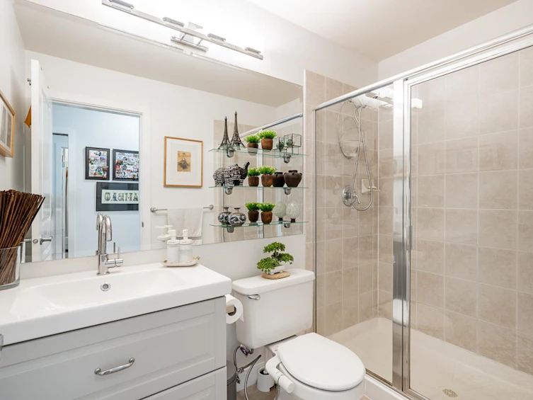 315-10180 153 Street, Surrey, BC, V3R 0B5 - 23