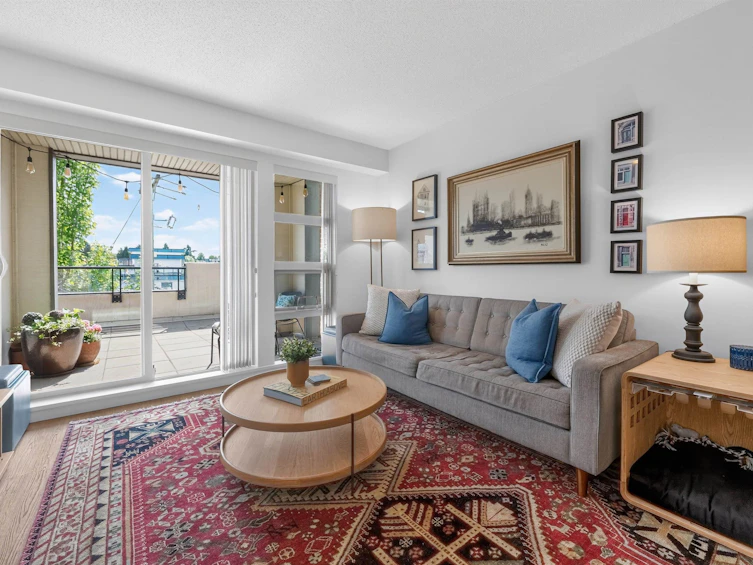 222-4550 Fraser Street, Vancouver, BC, V5V 4G8 - 2
