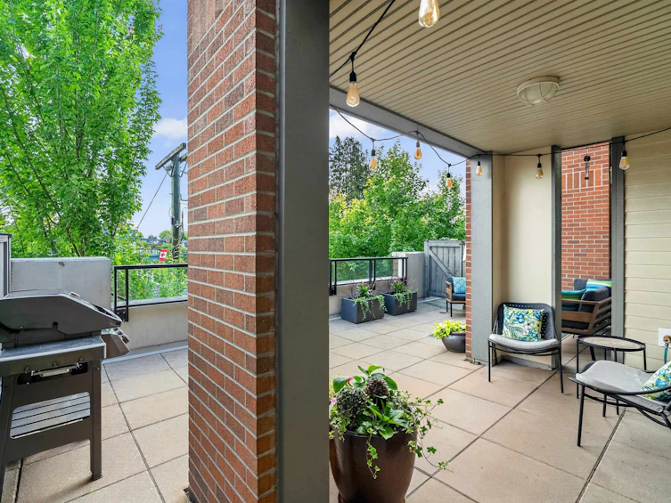 222-4550 Fraser Street, Vancouver, BC, V5V 4G8 - 9