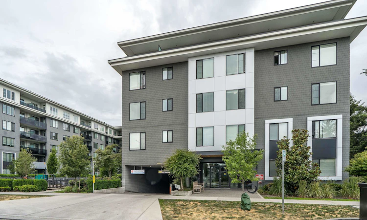 405-15835 85 Avenue