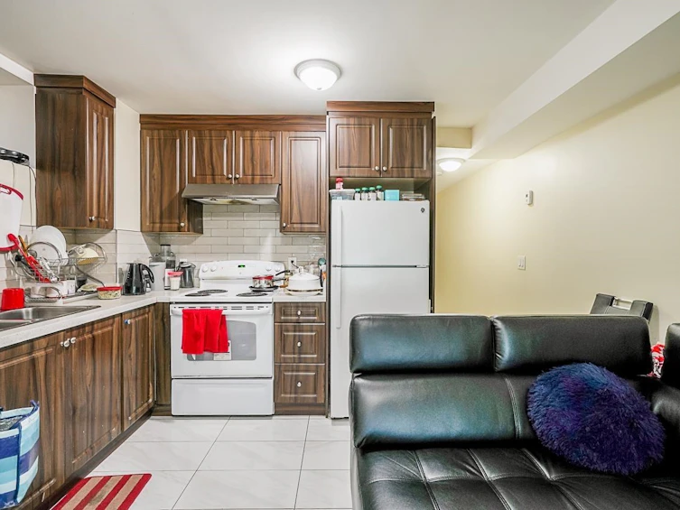 1838 E 49th Avenue, Vancouver, BC, V5P 1T3 - 35