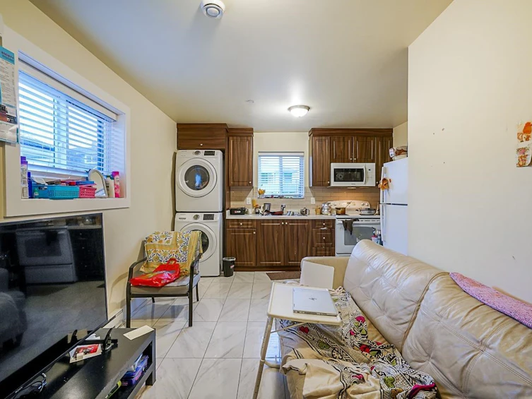1838 E 49th Avenue, Vancouver, BC, V5P 1T3 - 28