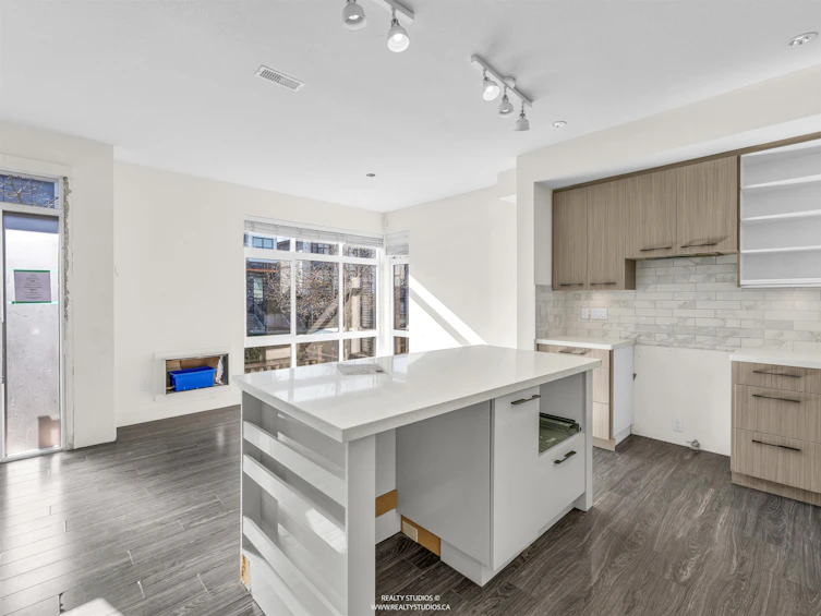 13-14057 60a Avenue, Surrey, BC, V3X 0J2 - 15