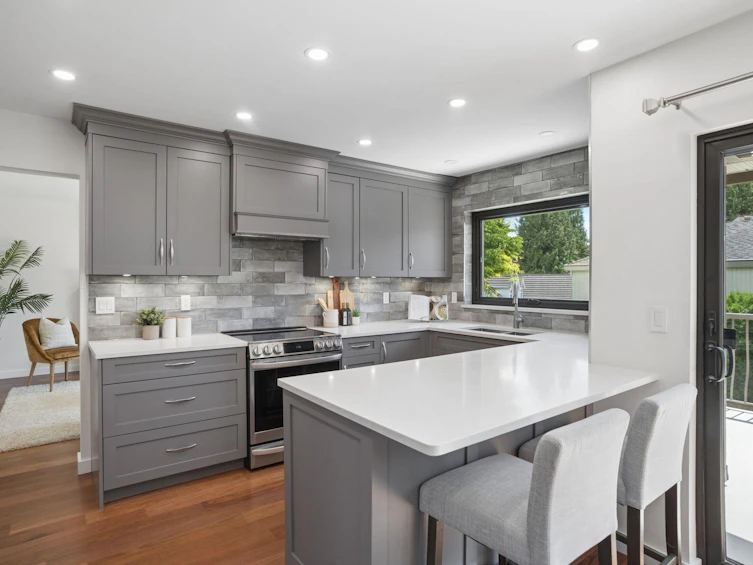 2446 Tolmie Avenue, Coquitlam, BC, V3K 3E7 - 12
