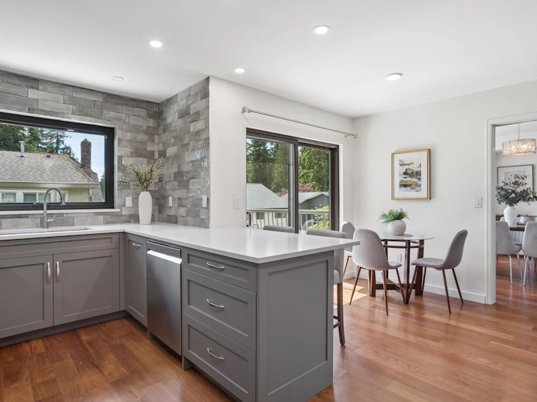 2446 Tolmie Avenue, Coquitlam, BC, V3K 3E7 - 14