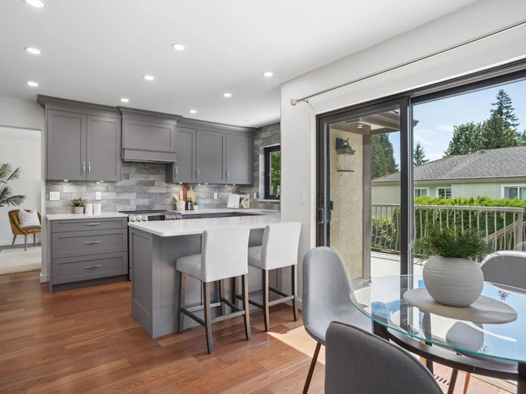 2446 Tolmie Avenue, Coquitlam, BC, V3K 3E7 - 10