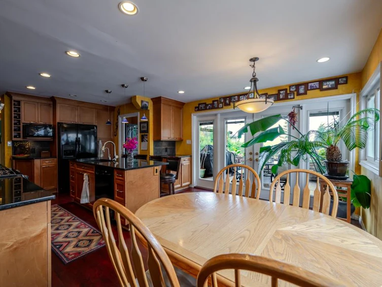 1392 Charland Avenue, Coquitlam, BC, V3K 3L3 - 9
