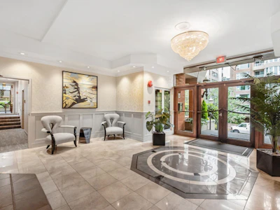 204-1860 Robson Street - 4