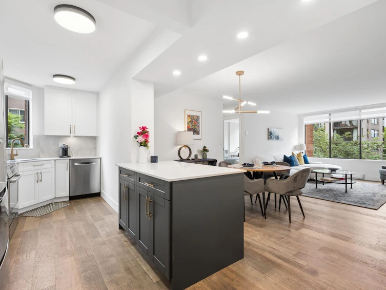 204-1860 Robson Street, Vancouver, BC, V6G 3C1 - 11