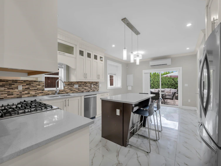 4324 Greta Street, Burnaby, BC, V5J 1N8 - 13