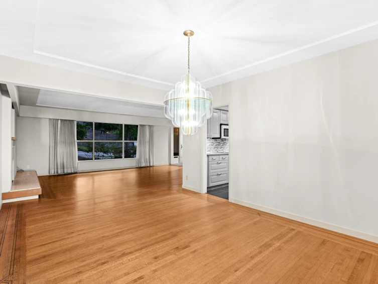 6297 Mackenzie Street, Vancouver, BC, V6N 1H4 - 6