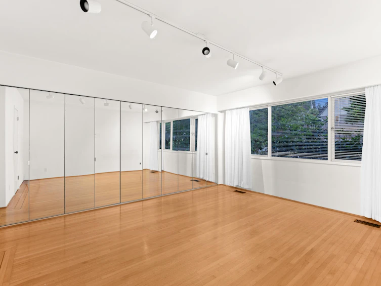6297 Mackenzie Street, Vancouver, BC, V6N 1H4 - 13