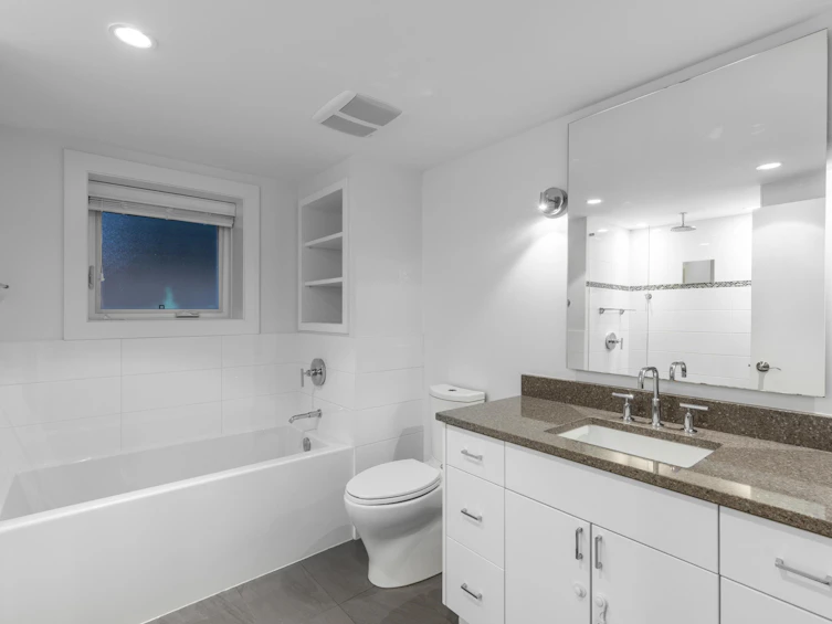 6297 Mackenzie Street, Vancouver, BC, V6N 1H4 - 25