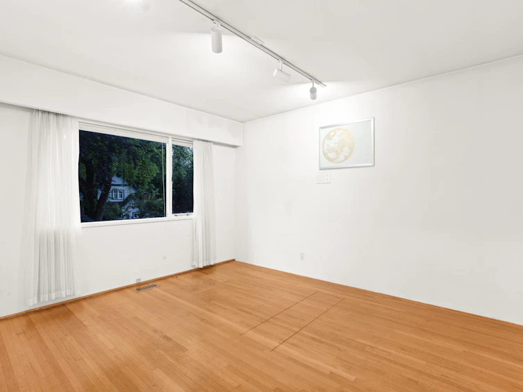 6297 Mackenzie Street, Vancouver, BC, V6N 1H4 - 14