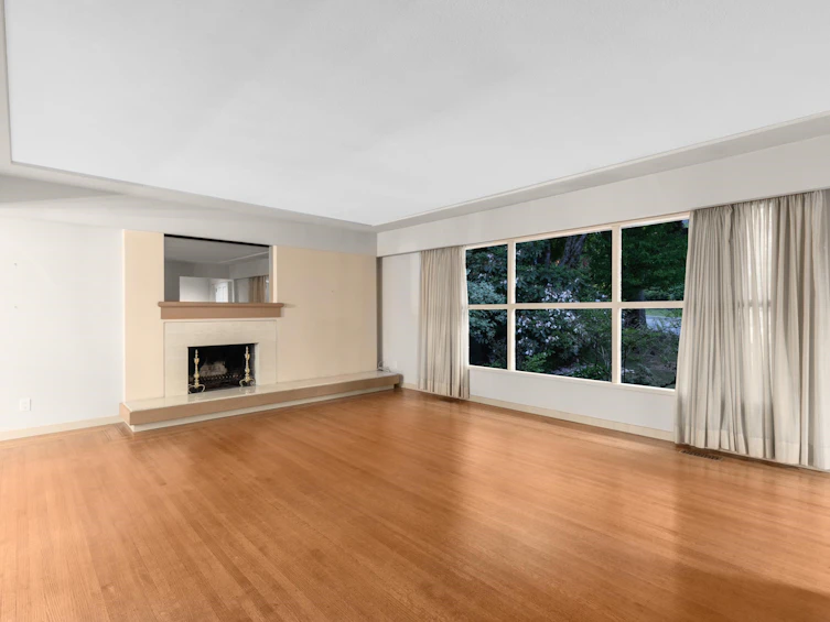6297 Mackenzie Street, Vancouver, BC, V6N 1H4 - 5