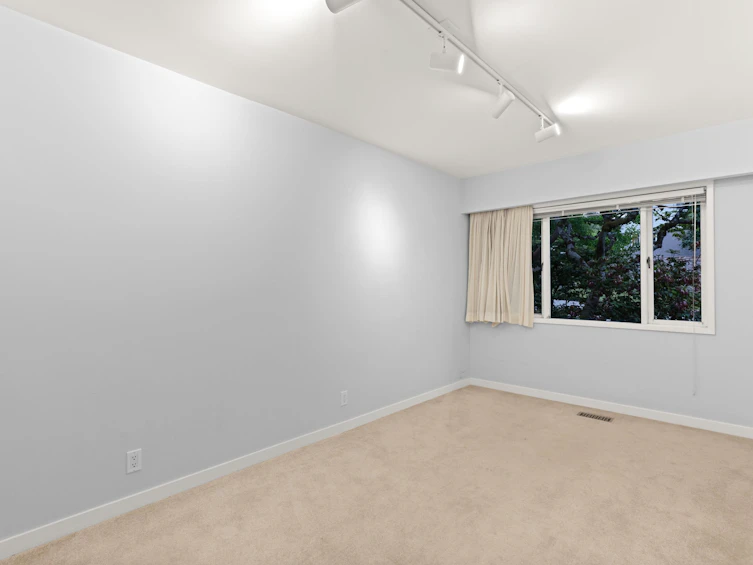 6297 Mackenzie Street, Vancouver, BC, V6N 1H4 - 15