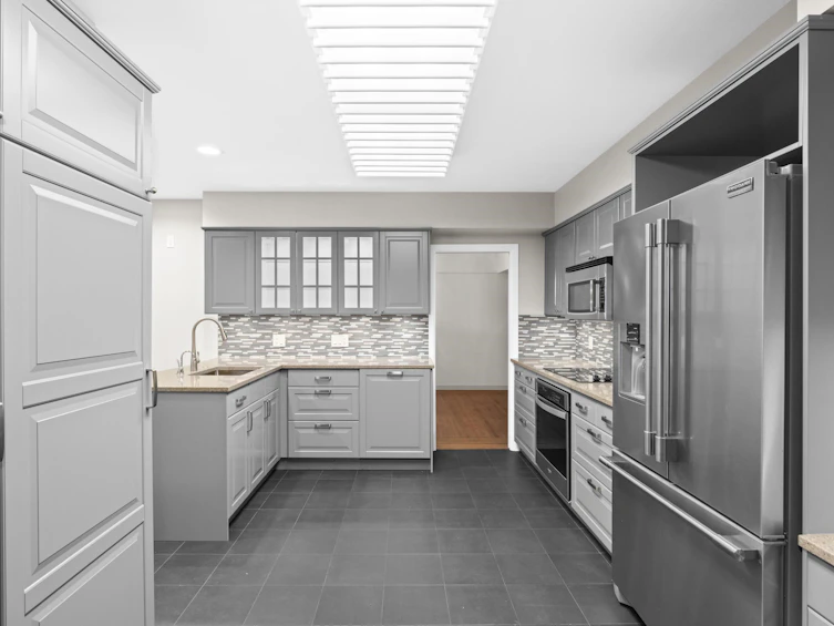 6297 Mackenzie Street, Vancouver, BC, V6N 1H4 - 9