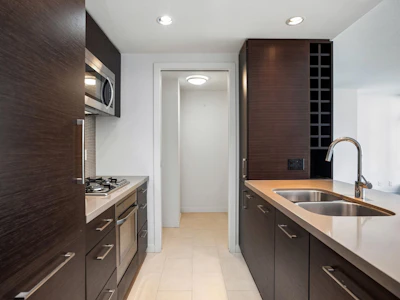 610-833 Homer Street - 5