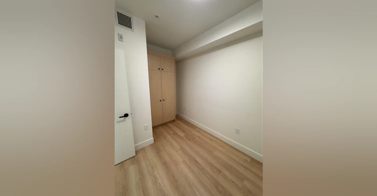 303-13455 94a Avenue, Surrey, BC, V3V 0H3 - 11