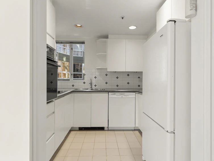 202-1551 Mariner Walk, Vancouver, BC, V6J 4X9 - 15