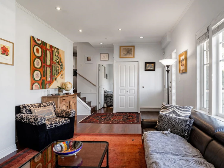 2950 W 8th Avenue, Vancouver, BC, V6K 2C1 - 4