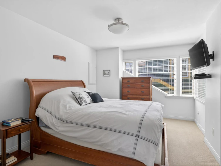 2950 W 8th Avenue, Vancouver, BC, V6K 2C1 - 13