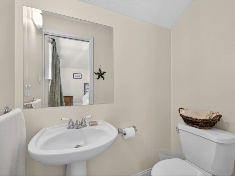 2950 W 8th Avenue, Vancouver, BC, V6K 2C1 - 15